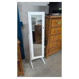 Mirrored jewelry display cabinet
