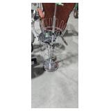 Pair of metal stands