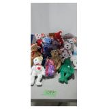 Lot of beanie babies