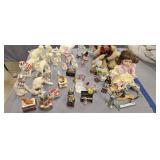 Lot of decorative animal figurines and dolls