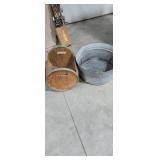 Metal tub and wooden barrel