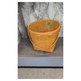 Large longaberger handled basket with protector
