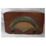 Vintage Zenith Wood Case Tabletop Radio