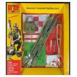 NIP 2003 G.I. Joe Action Marine Medic
