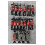17pc Vintage Britains Lead English Soldiers Lot