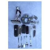 15pc Assorted Collectibles & Knives Lot