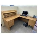 L-Shaped Desk with Hutch