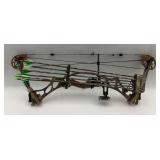 Hoyt Yukon XT 500 Compound Bow With Arrows and Case