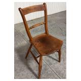 Antique Oak Side Chair w/ Turned Spindle