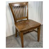 1934 Antique Quarter Sawn Oak Schoolhouse Chair