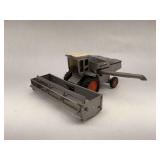 Ertl Allis Chalmers Gleaner L2 Combine Toy