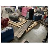 FORKLIFT LIFTING ATTACHMENT
