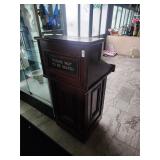 Wood Greeting Stand 25' X 26' X 53' Tall