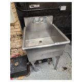 Stainless steel 1-compartment sink 26' x 28' x...