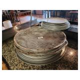 Lot assorted size pizza trays and screens