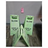 Slow kids at play signs