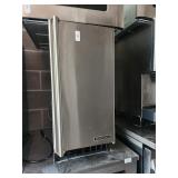 Hoshizaki AM-50BAJ-AD undercounter air cooled...