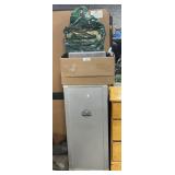 Bradley Smoker w/ Accessories.