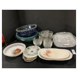 Pyrex Corning Bakeware, Decorative Plates.