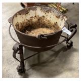 Rusted Cast Iron Kettle Pot W/Stand.