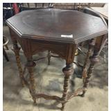Vintage Victorian Style Spindle Leg Table.