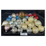 Lot Of Vintage Ornaments.