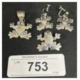 Sterling Silver Frog Earrings, Brooch & Pendant.