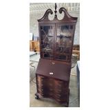Beautiful Mahogany Slant Front Desk/Bookshelf.