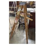5ft Wooden Ladder.