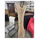 Walnut Live Edge.