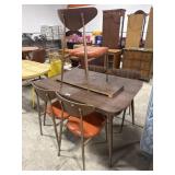 Vtg Dining Table & Chairs.