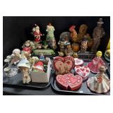 Chalkware & Ceramic Holiday Figures.