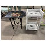 Vtg Wicker Side Table, Floral Accent Tray Table.