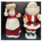 Mechanical Christmas Mr. & Mrs. Santa Claus.