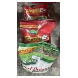 Scottï¿½s Turf Builder, GrubEx.