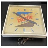 Vintage Frostie Root Beer Advertising Clock.