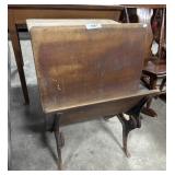 Vtg Childrenï¿½s Desk.