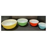 Pyrex Primary Colors Nesting Mixing Bowls.