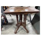 Antique Victorian Eastlake Style Parlor Table.