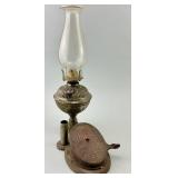 Smoke Reidï¿½s Suggess "Golden Bee" Kerosene Lamp.