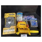 Defender Pro Scout Max, Screws & Screw Anchors.