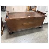 Vtg Dark Oak Veneer & Cedar Blanket Chest.