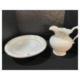 Anchor Pottery Pitcher & Basin.