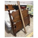 Mid Century Pine Twin/Sgl Sized Bedframe.