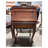 Queen Ann Style Mahogany Slant Front Desk.