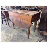 Vtg Maple DropLeaf Table.