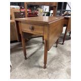 Mahogany Farmhouse Style DropLeaf Table.