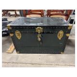 Vtg Steamer Style Trunk.