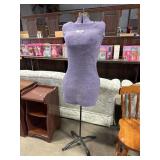 Vtg Adjustable Dress Form.