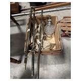 Vtg Floor to Ceiling Lamp.